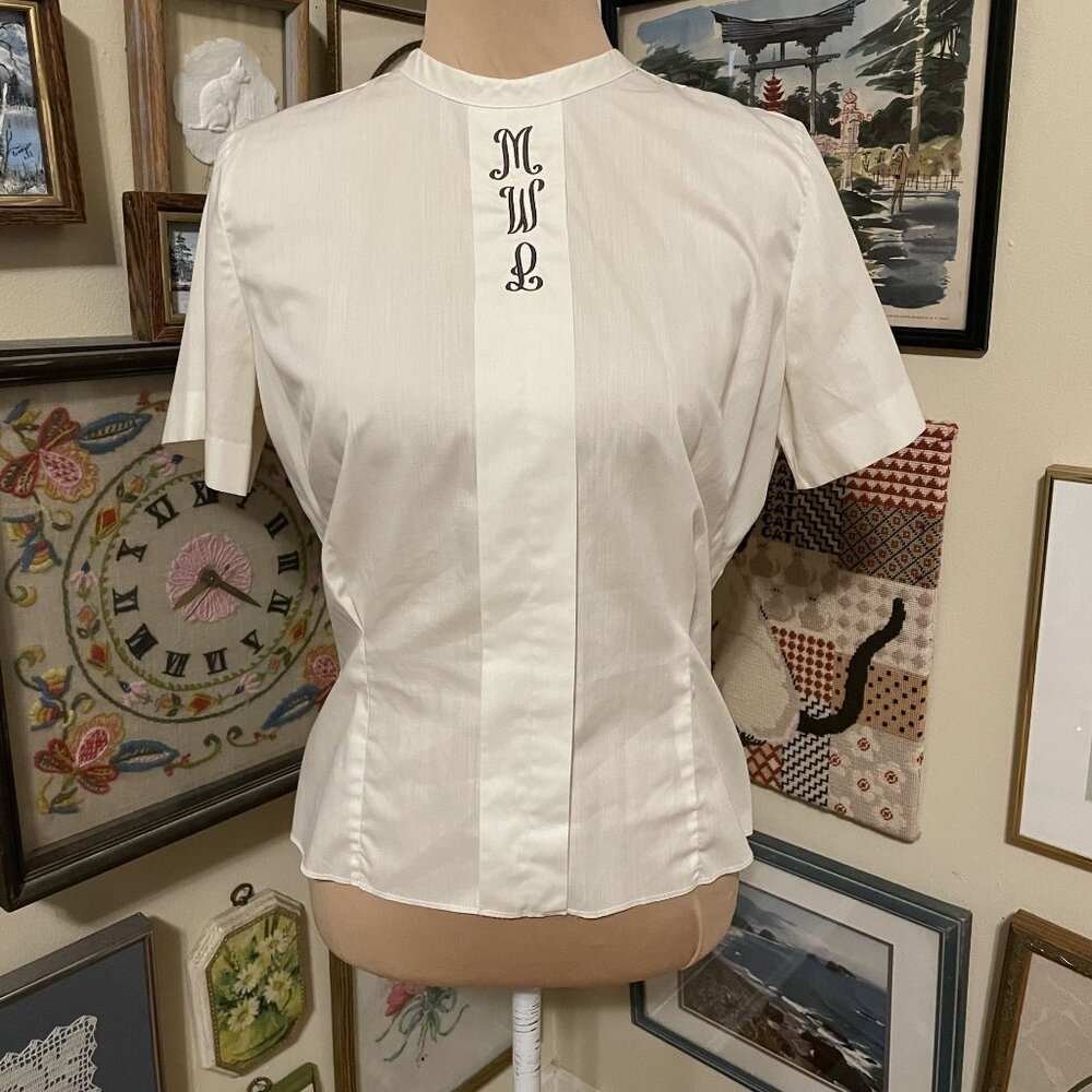 60s Judy Bond Womens Short Sleeves Button-Back Monogrammed Fitted Blouse Size L